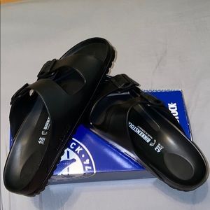 Birkenstock (Black)